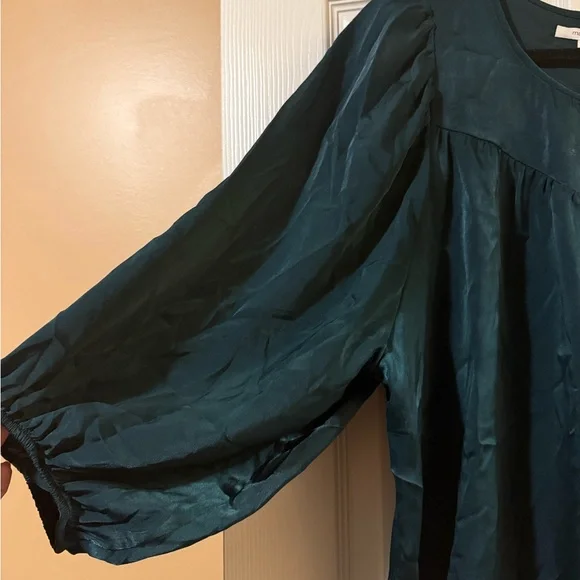 Maurice’s Top - Picture 2 of 3